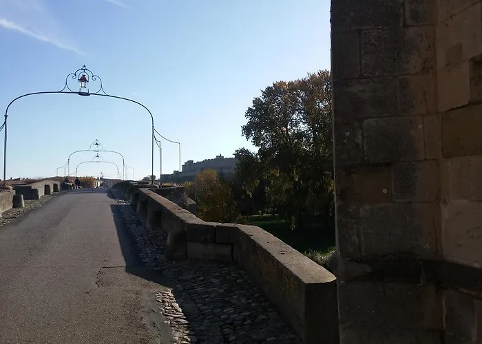 Cote Pont Vieux-self Check-in